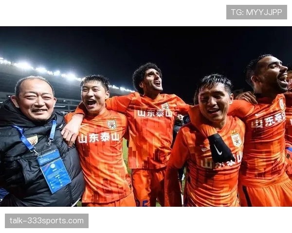 山东泰山防线站位问题频现，身后空当屡遭对手利用